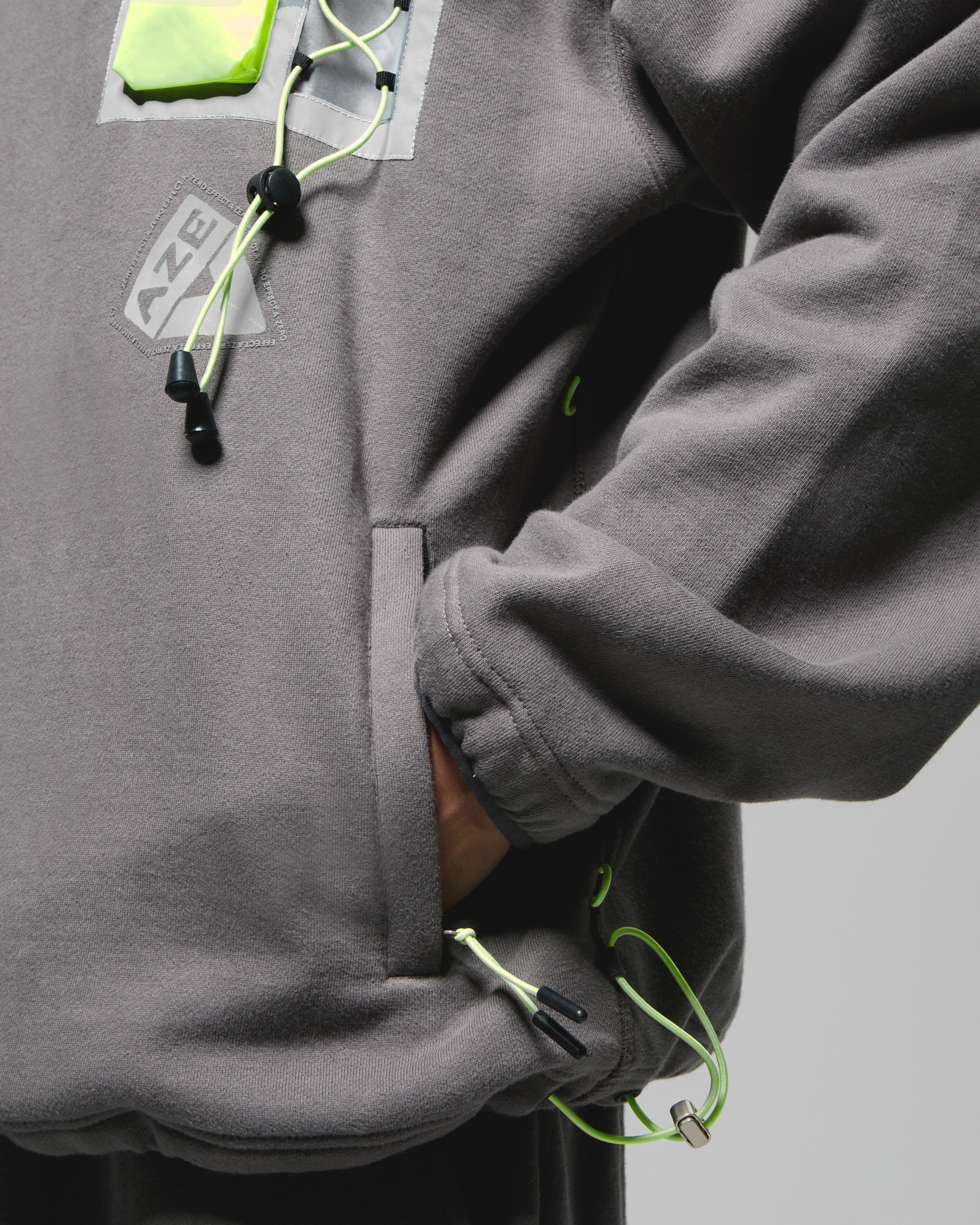 POCKET HOODIE