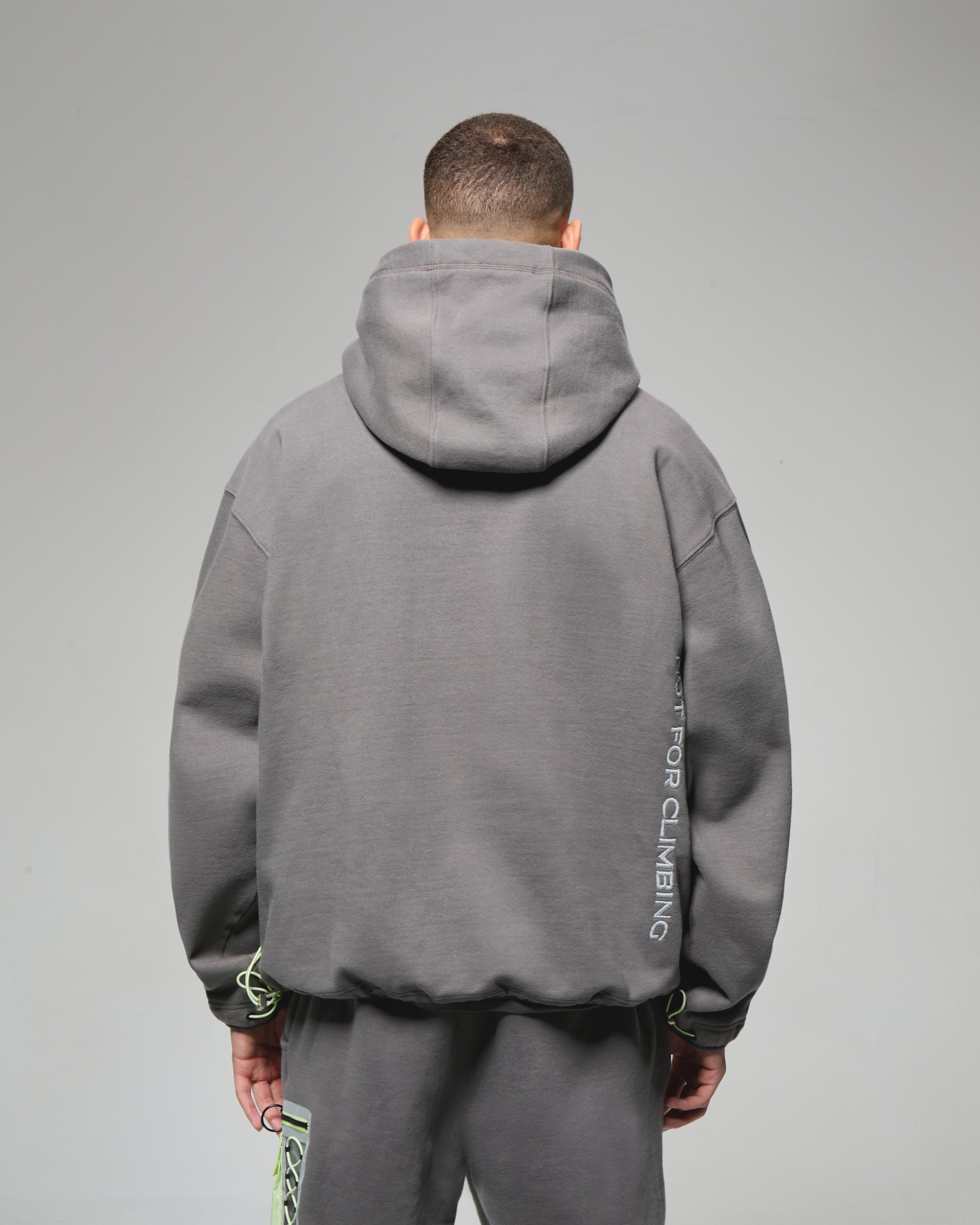 POCKET HOODIE