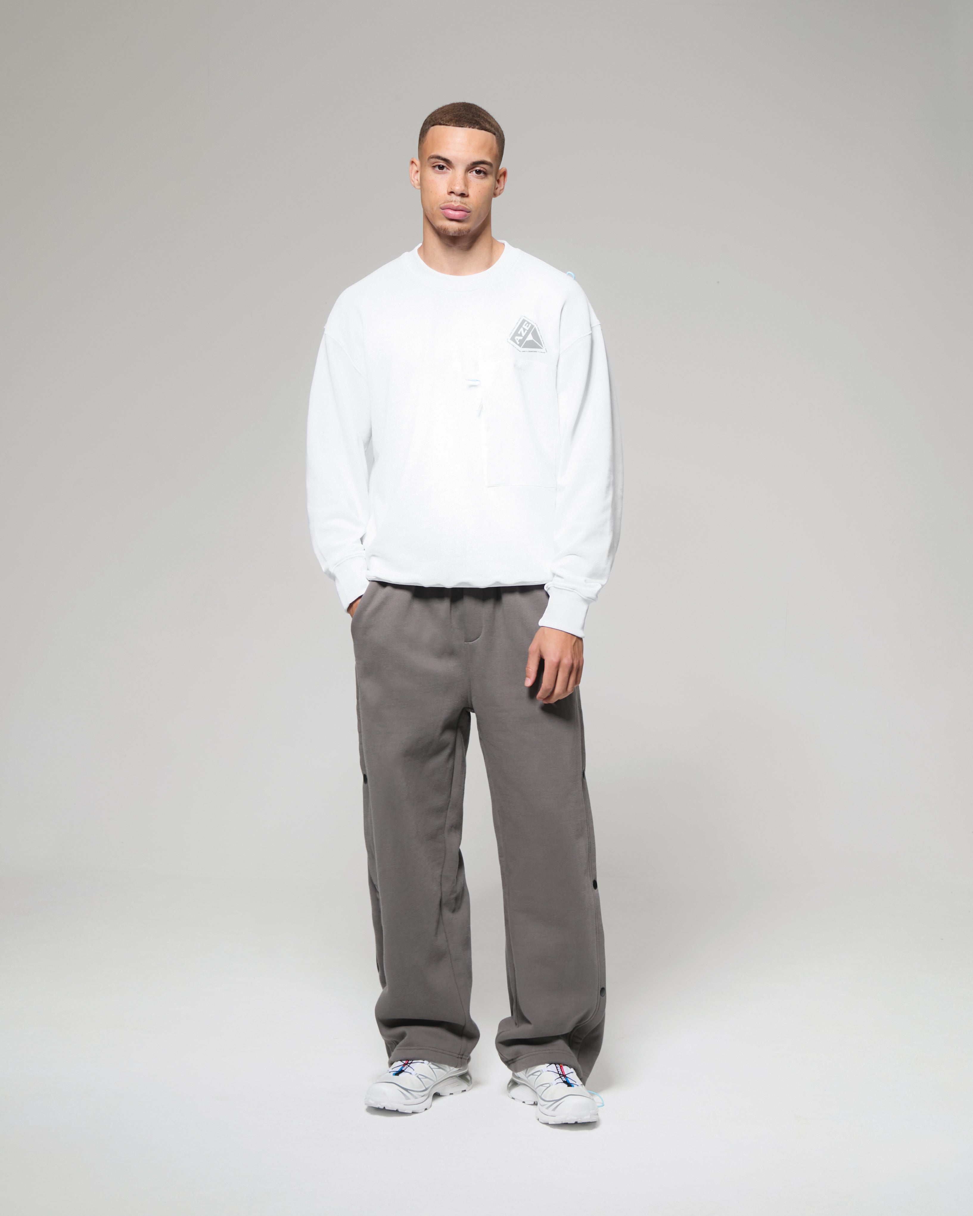 POCKET SWEATSHIRT