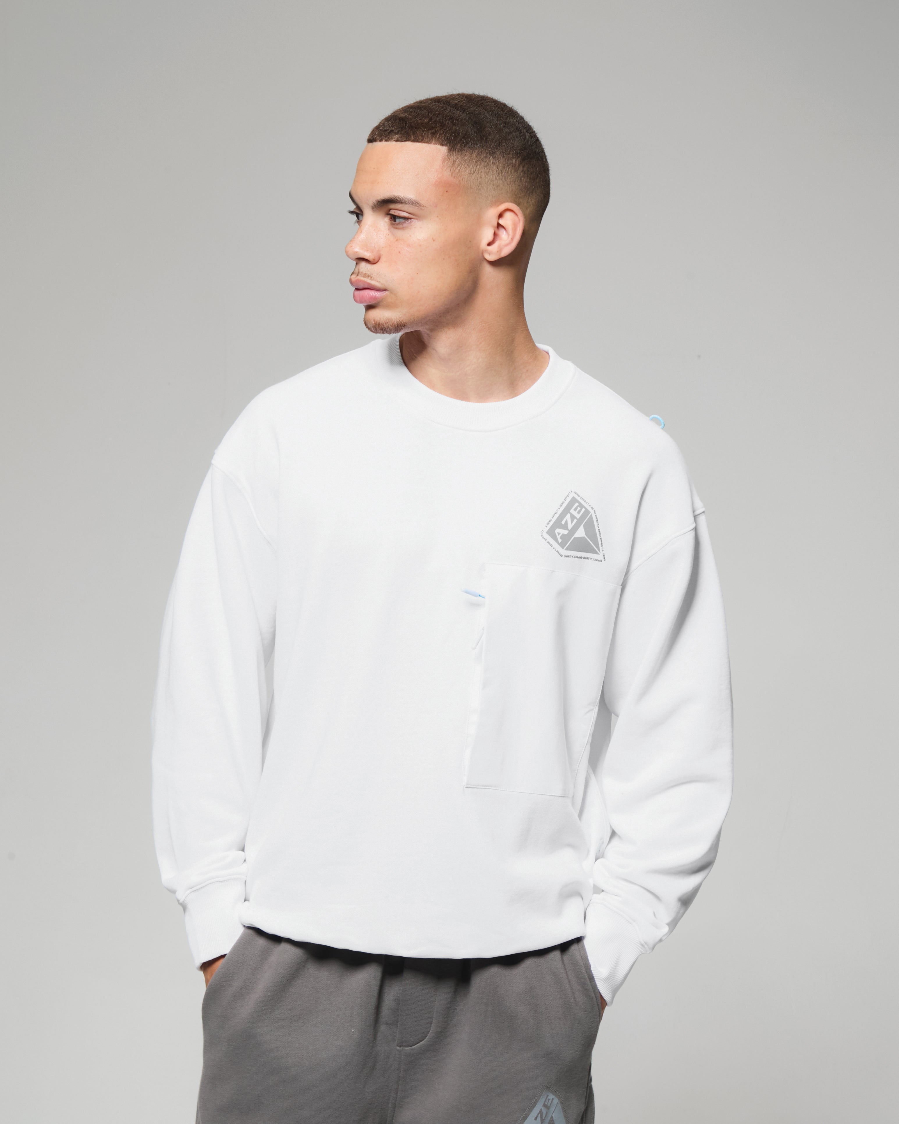 POCKET SWEATSHIRT