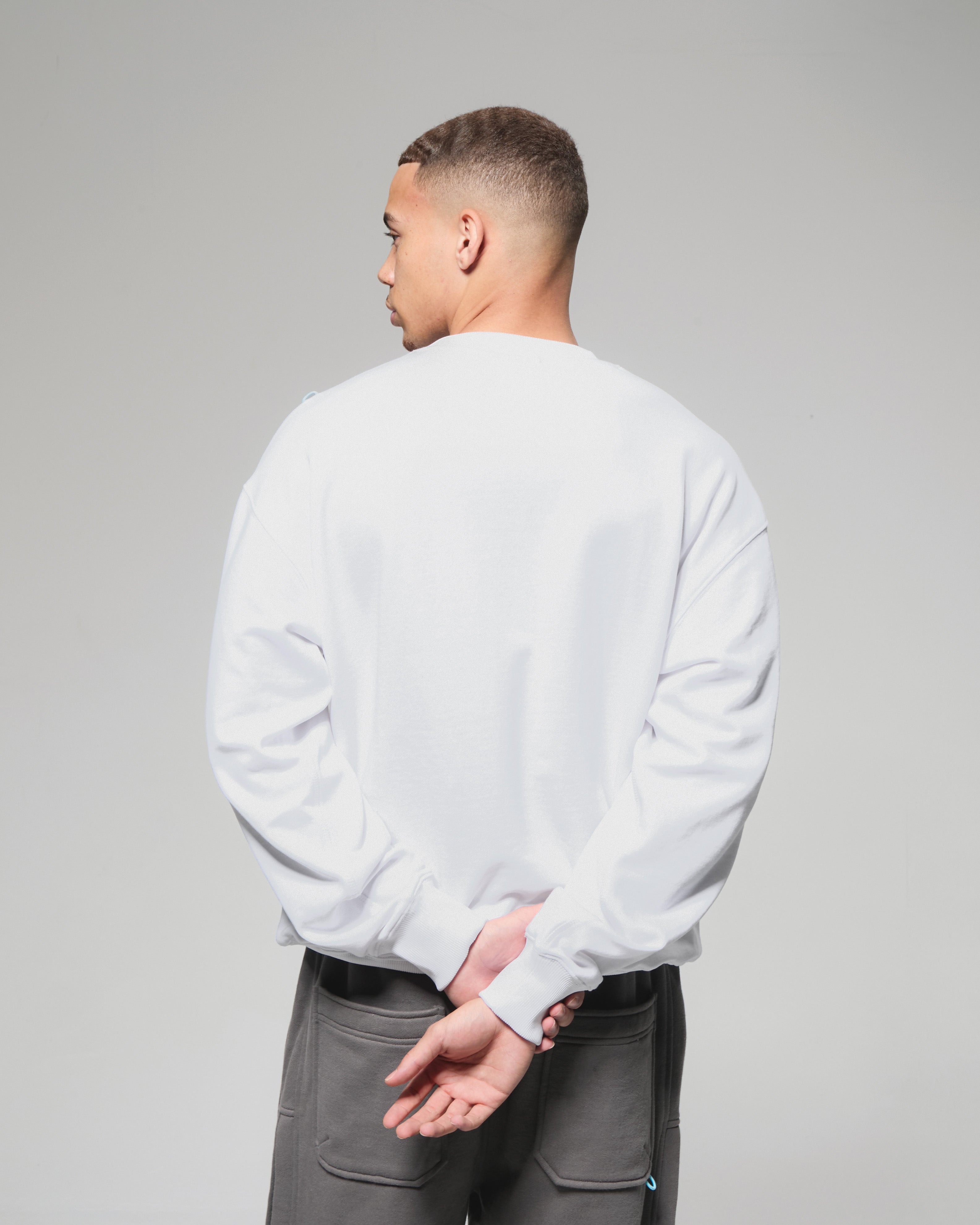 POCKET SWEATSHIRT