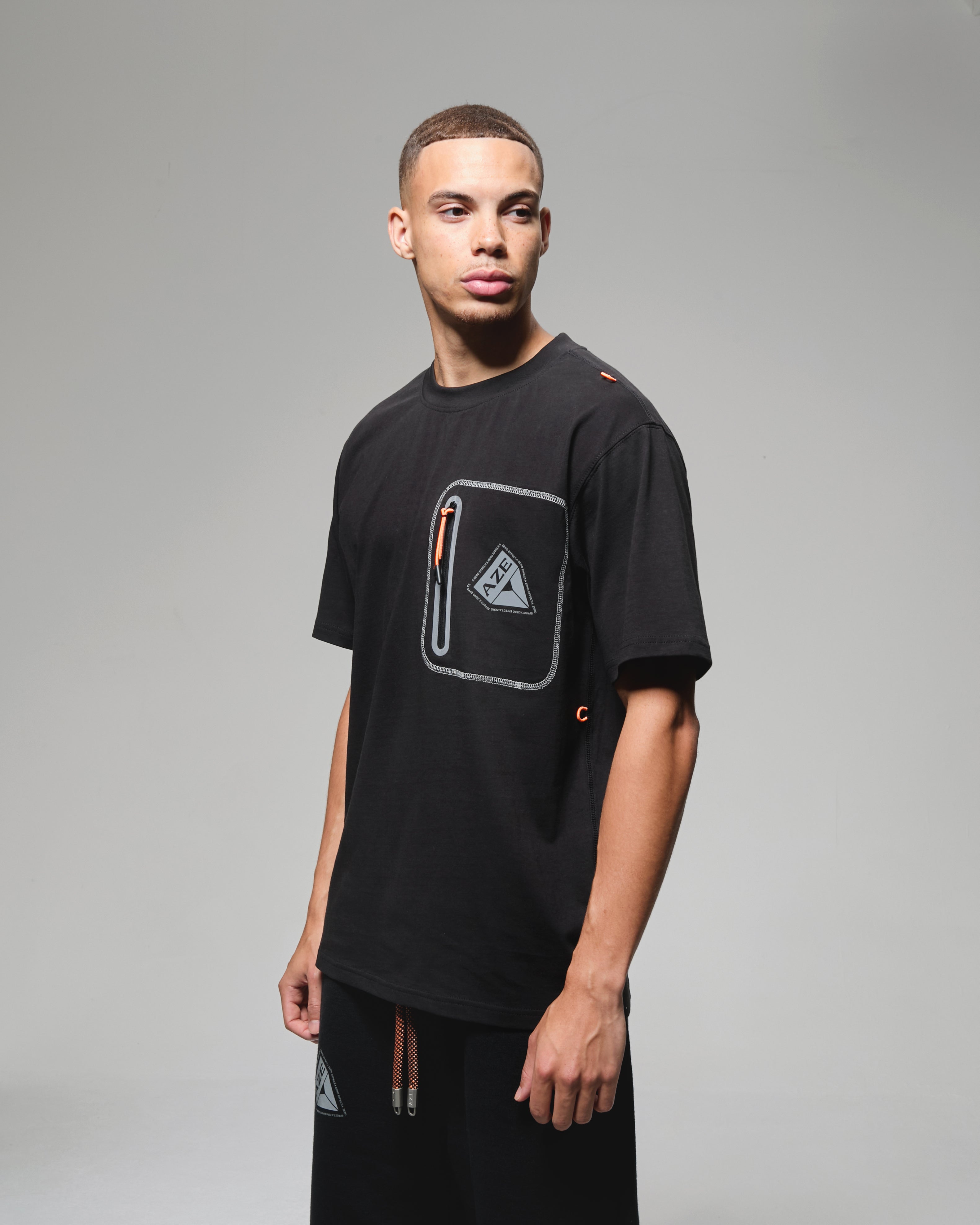 REFLECTIVE POCKET T-SHIRT