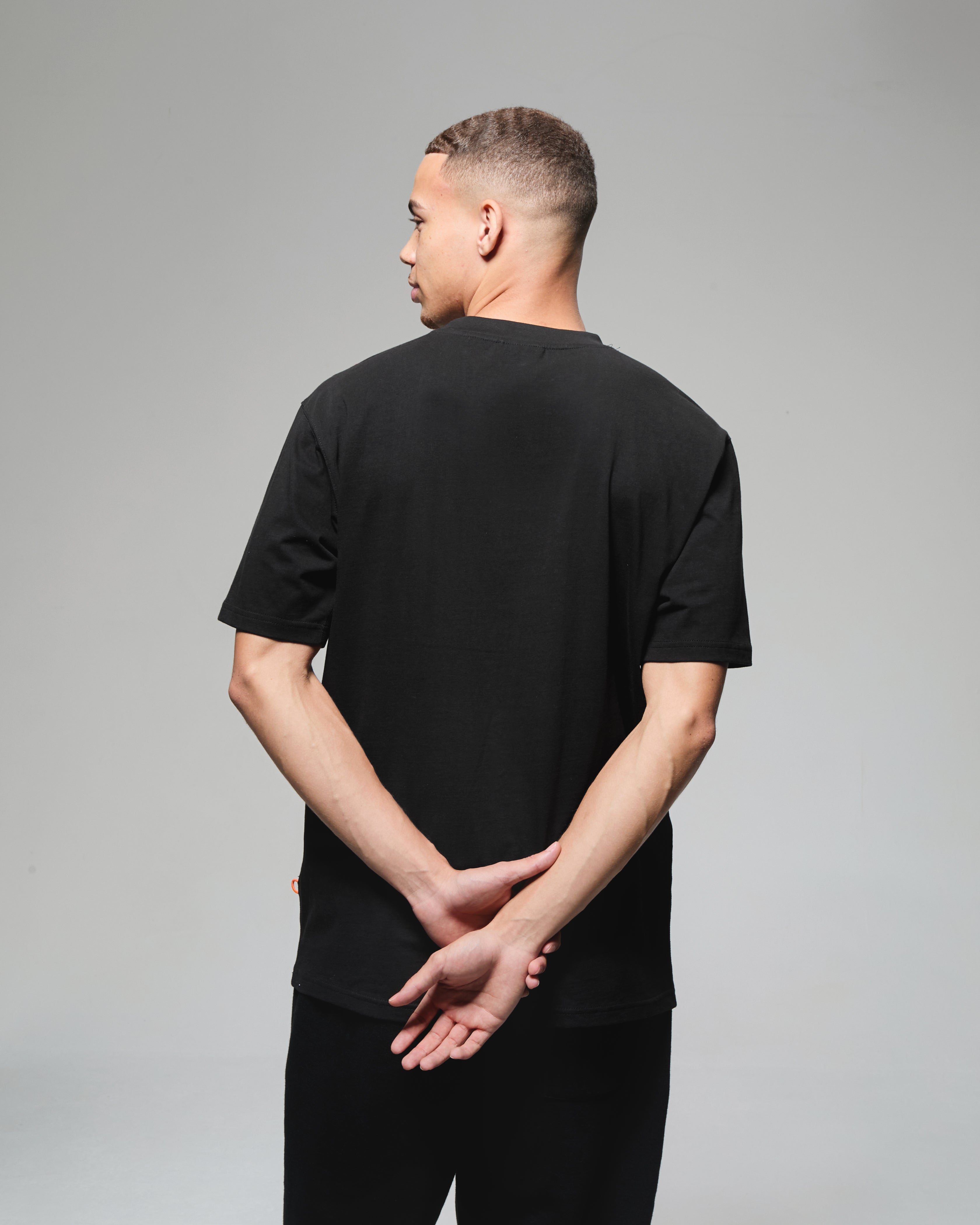 REFLECTIVE POCKET T-SHIRT