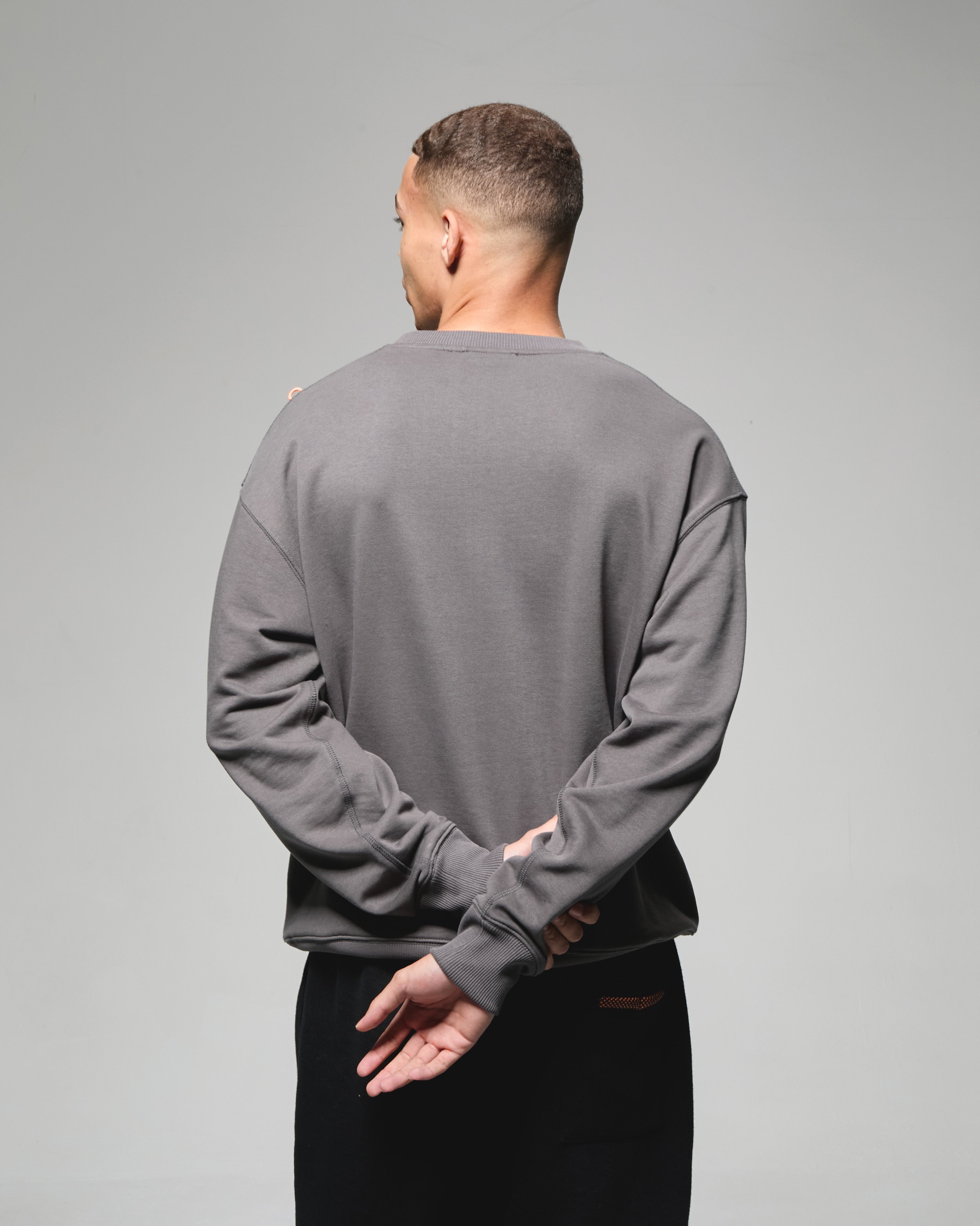 POCKET SWEATSHIRT