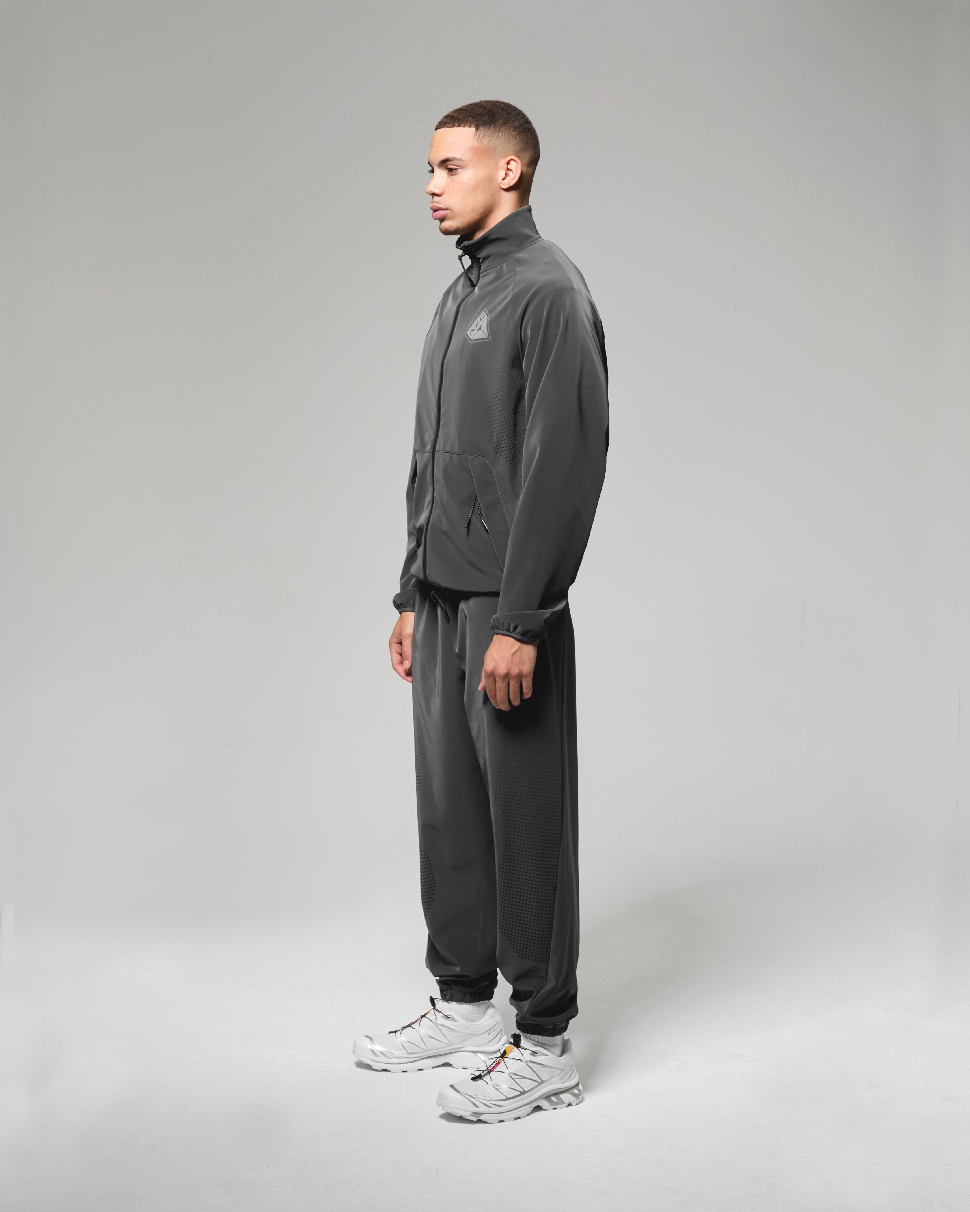 TRACK TOP